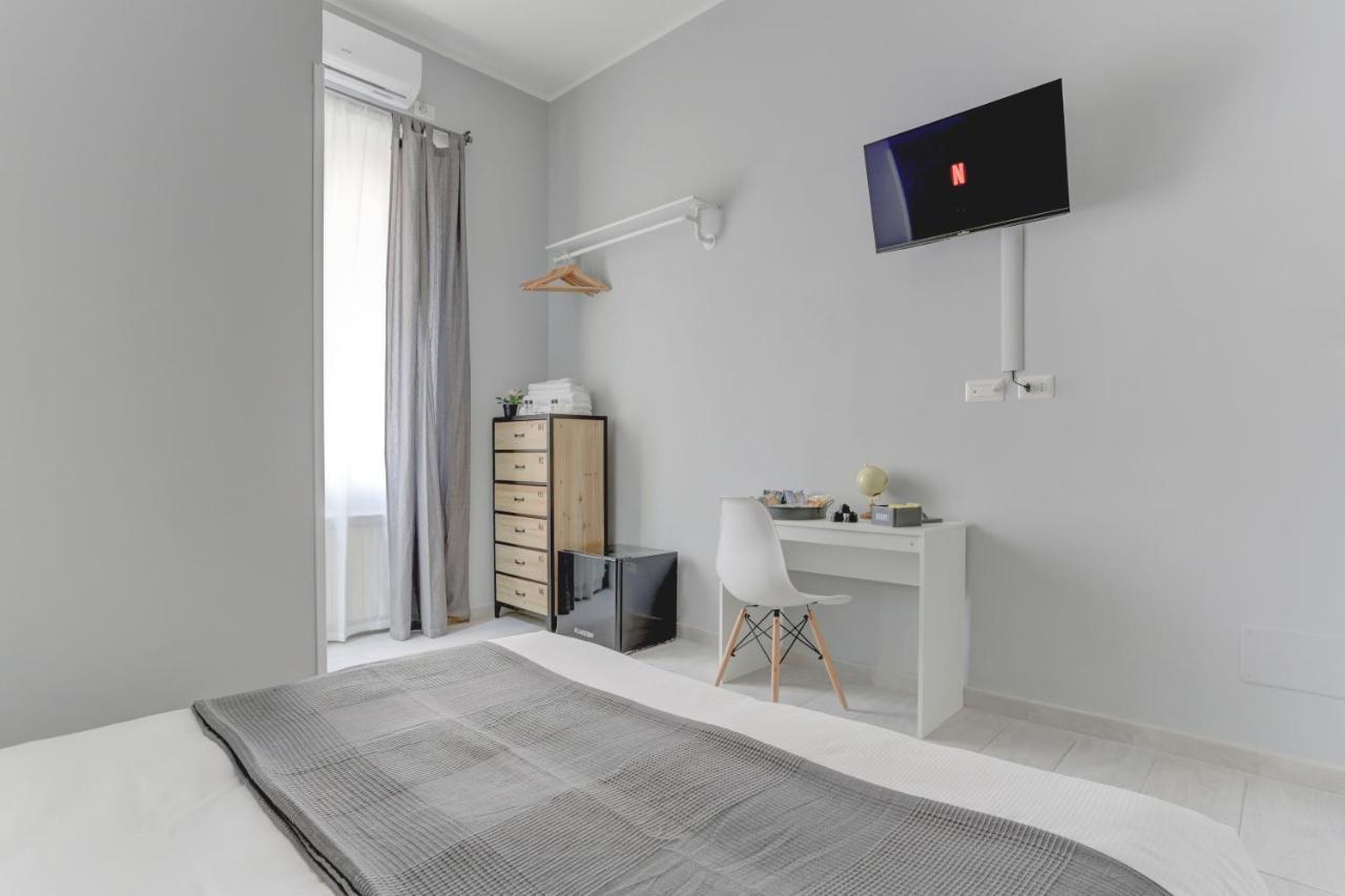 Voyager House Termini - And Pensión