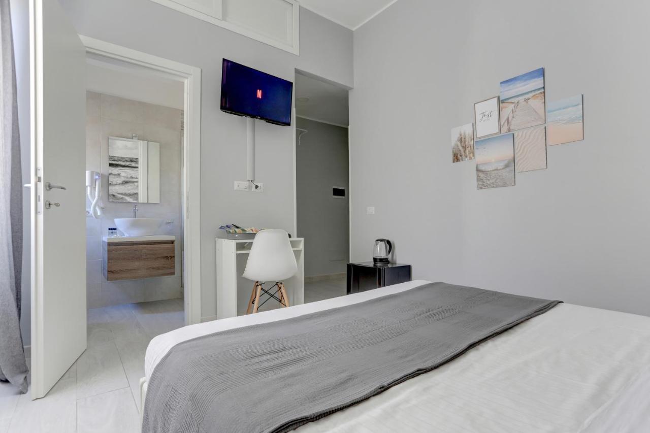 Voyager House Termini - And Pensión Roma